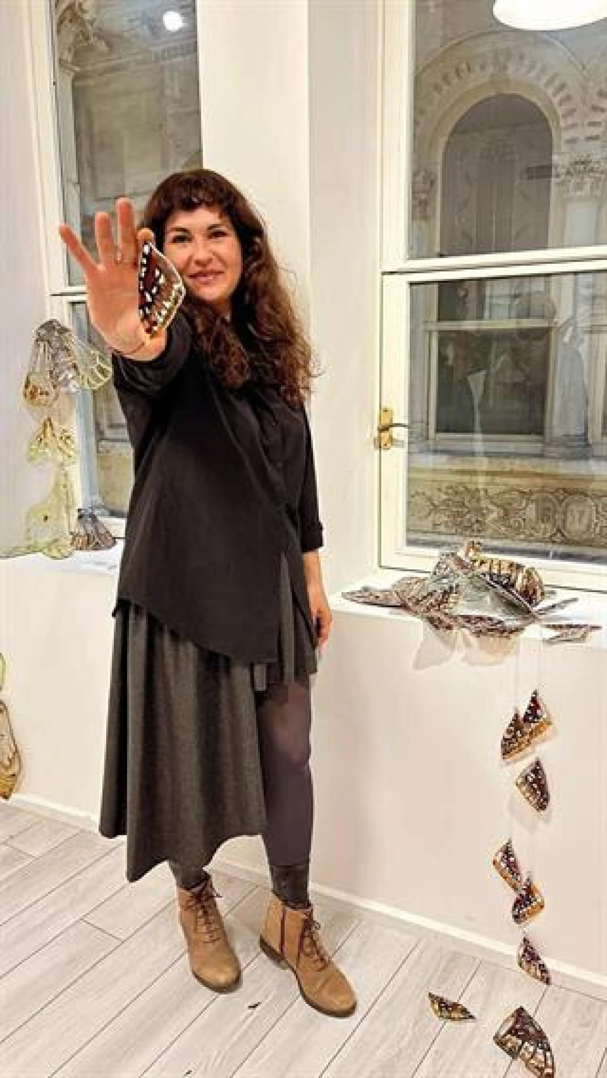 ArtHan Galeri, tarihinde ilk kez iki kişisel sergiyi eşzamanlı olarak izleyiciyle buluşturuyor