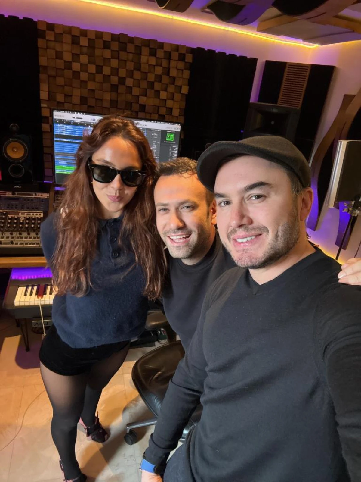 Ayb&uuml;ke Albere&rsquo;den Yeni EP Hamlesi: Sezen Aksu Şarkısını Mustafa Ceceli D&uuml;zenliyor