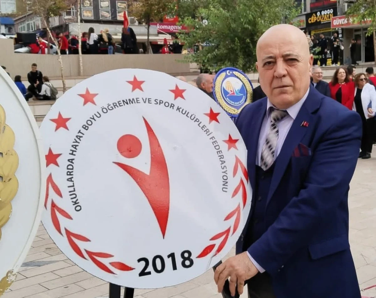 BAŞKAN KO&Ccedil;'TAN,  BİRLİK, VEFA VE KARAKTER VURGUSU 