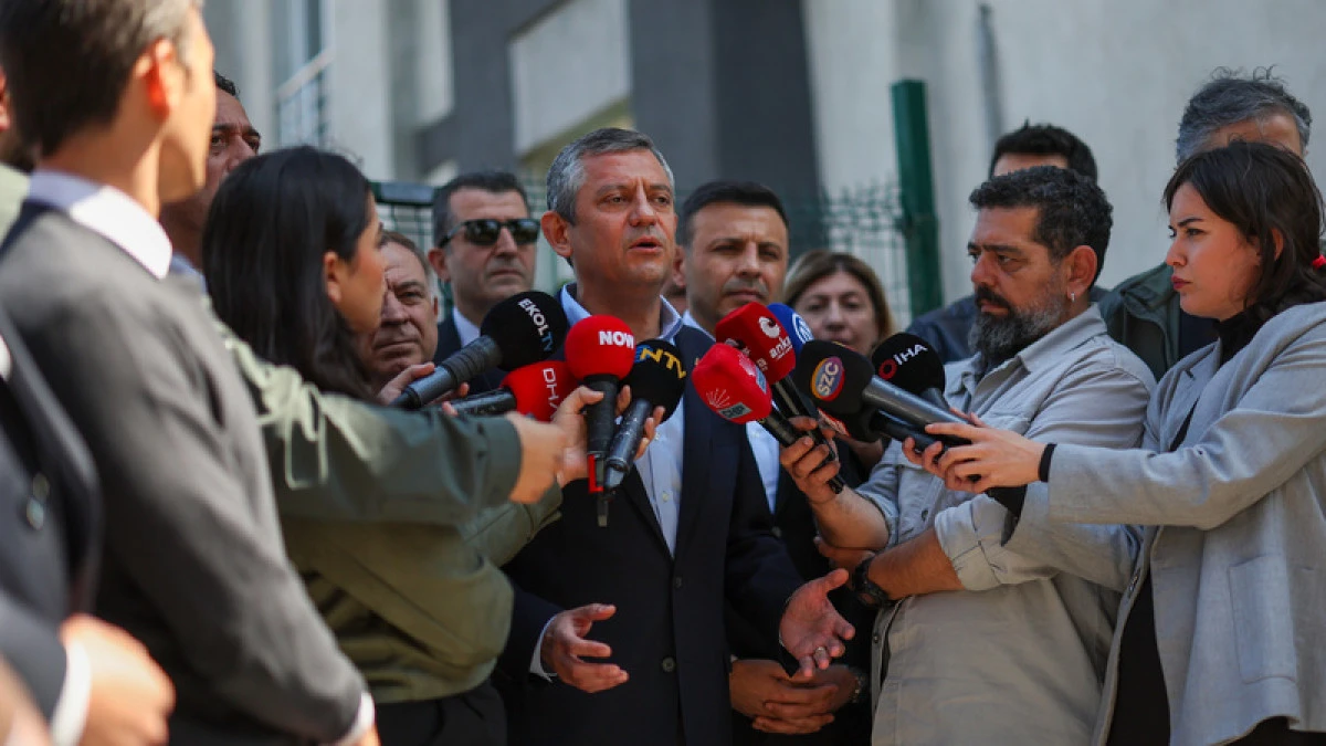 CHP Genel Başkanı Özgür Özel: “Atılan Yumruk, Siyasette Şiddeti Savunanları Mahçup Eder”