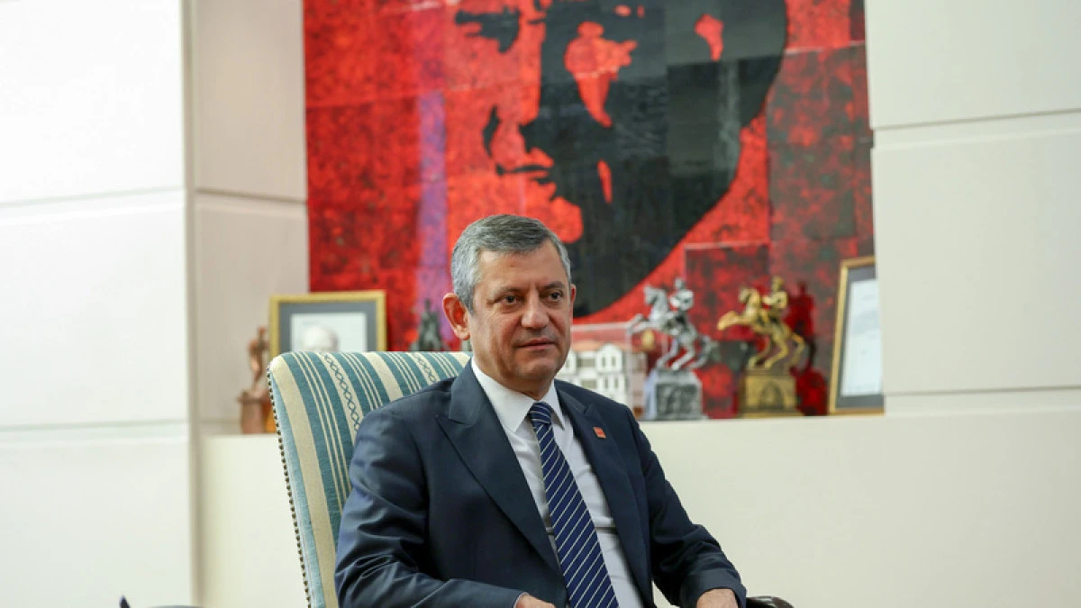 CHP Lideri &Ouml;zg&uuml;r &Ouml;zel, Gazeteci Metin G&ouml;ktepe'yi Andı: &ldquo;Hakikatin İzini S&uuml;rd&uuml;ğ&uuml; İ&ccedil;in Katledildi&rdquo;