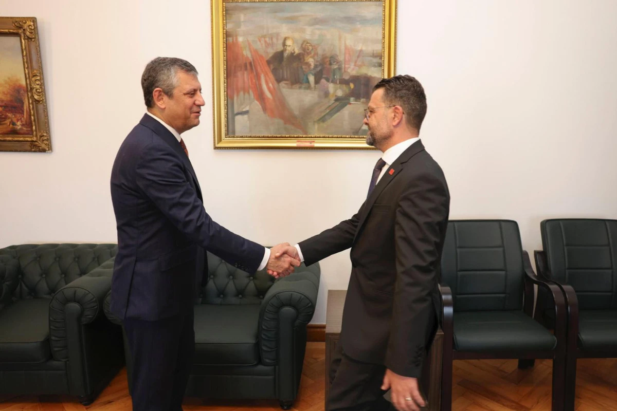 CHP Nil&uuml;fer &Ouml;rg&uuml;t&uuml; Yeni D&ouml;nem &Ccedil;alışmalarına Ankara Programıyla Başladı