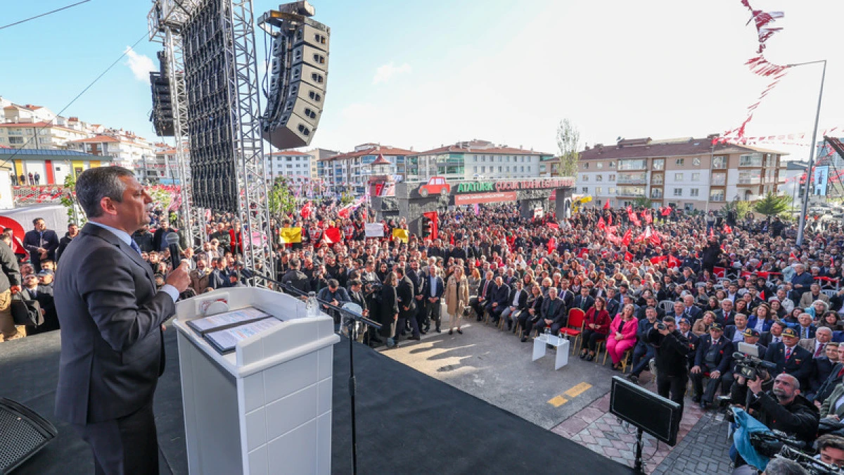 Cumhuriyet Halk Partisi Genel Başkanı Özgür Özel: “Salı Günü Mahkemede Ümit Özdağ’ın Yanında Oturacağız”