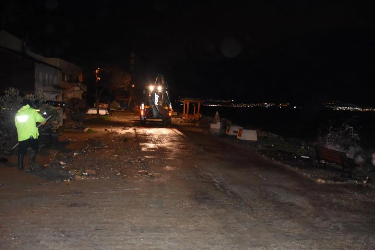 Dalgalar &Ccedil;ekildi, Temizlik Başladı