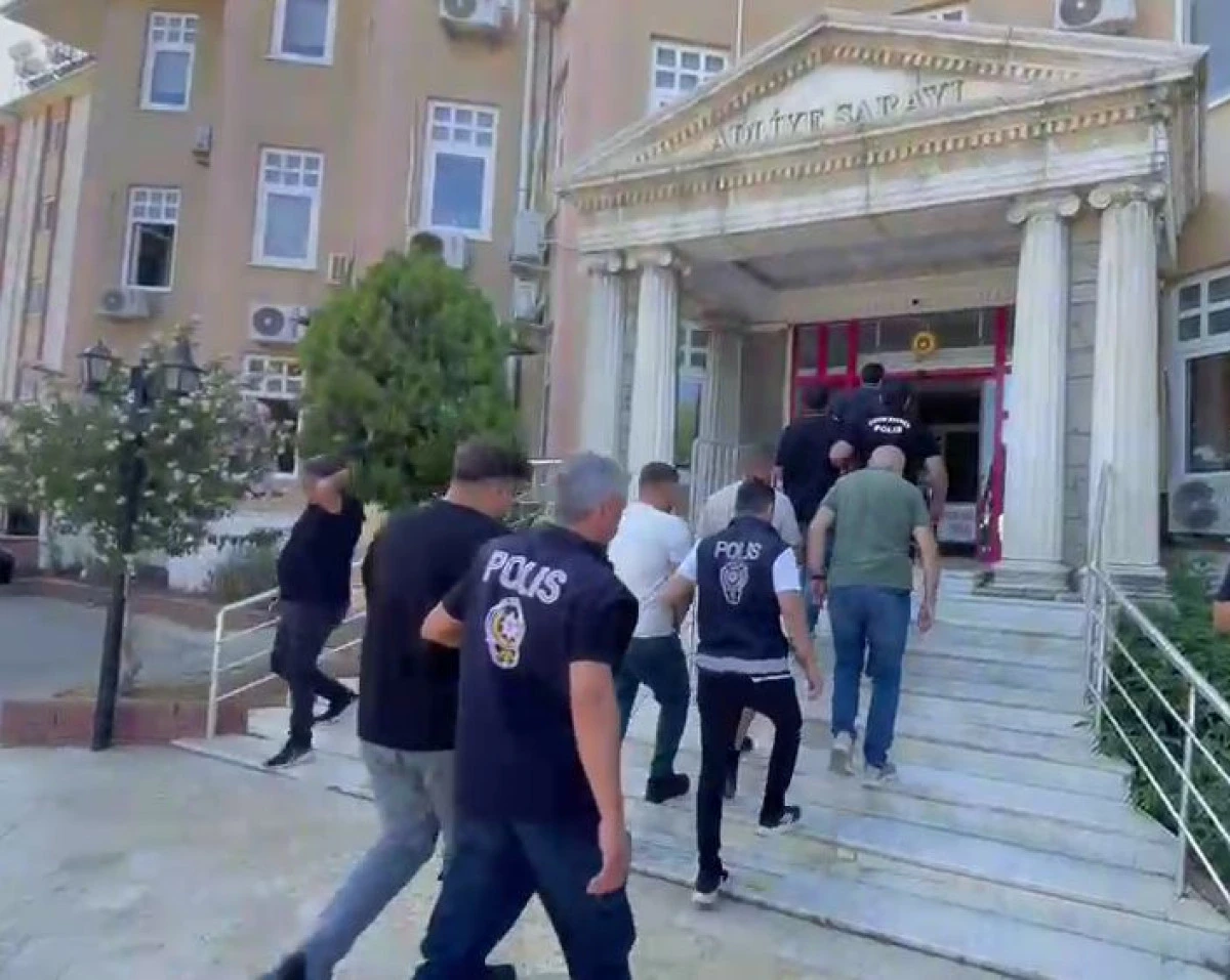 Didim&rsquo;de Su&ccedil;lara Ge&ccedil;it Yok: G&ouml;&ccedil;men Ka&ccedil;ak&ccedil;ılığı Organizat&ouml;rlerine Operasyon, 6 Tutuklama