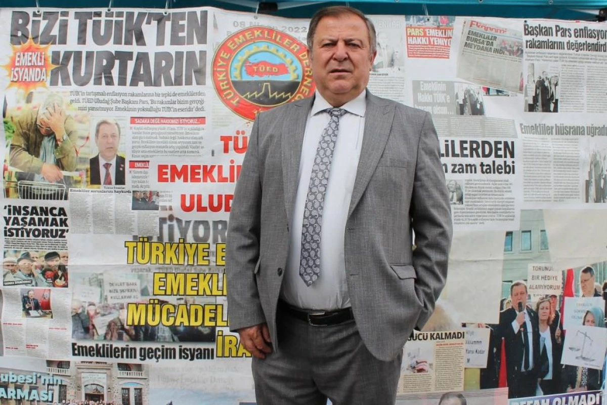 Emekliden H&uuml;k&uuml;mete &Ccedil;ok Sert UYARI: "Gerekirse A&ccedil;lık Grevi Yaparız!"