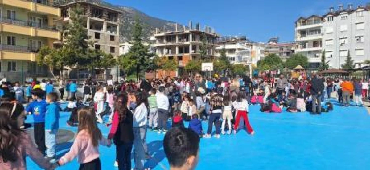 Finike Emin Akın İlkokulu&rsquo;nda Deprem Tatbikatı: &Ouml;ğrenciler Afet Anına Hazırlandı