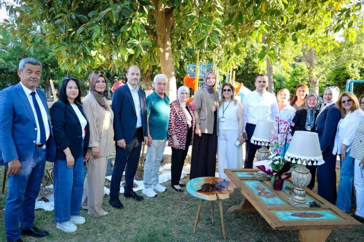 Finike'de "Hayat Boyu &Ouml;ğrenme" Coşkusu: Yıl Sonu Sergisi Kapılarını A&ccedil;tı