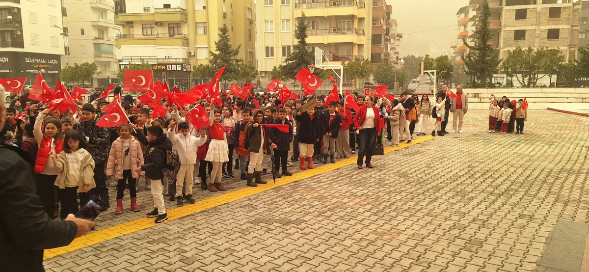 FİNİKE&rsquo;DE İKİNCİ D&Ouml;NEME &ldquo;BAYRAK SEVGİSİ&rdquo; DAMGA VURDU