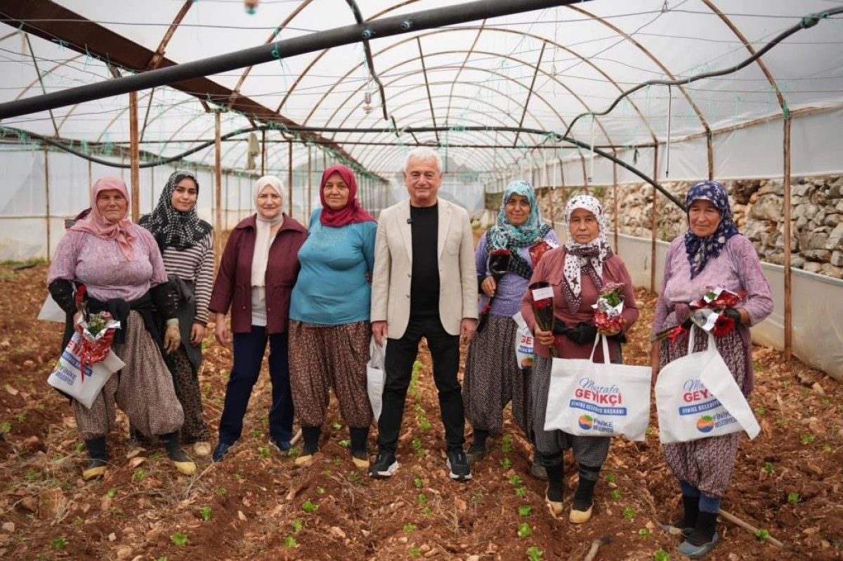 Finike&rsquo;de Toprağa Değer Katan Kadınlara Başkan Geyik&ccedil;i&rsquo;den Anlamlı Ziyaret