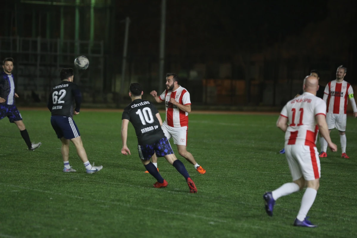 Gemlik Emek Turnuvası İki Maçla Başladı