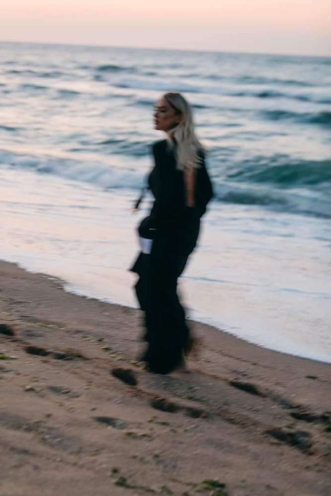 Hadise ilk aşkını anlattı  İlk aşkının fotoğraflarını saklıyor 