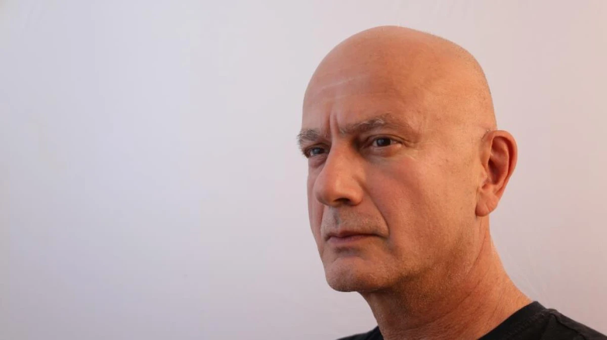 Hakan Kurşun&rsquo;un Efsanevi Alb&uuml;m&uuml; &ldquo;Kaos&rdquo; 30 Yıl Sonra İlk Kez Plak Formatında!