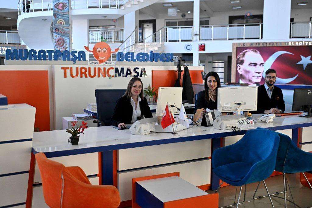 Her 2 dakikada bir telefon, 21 bin çağrı