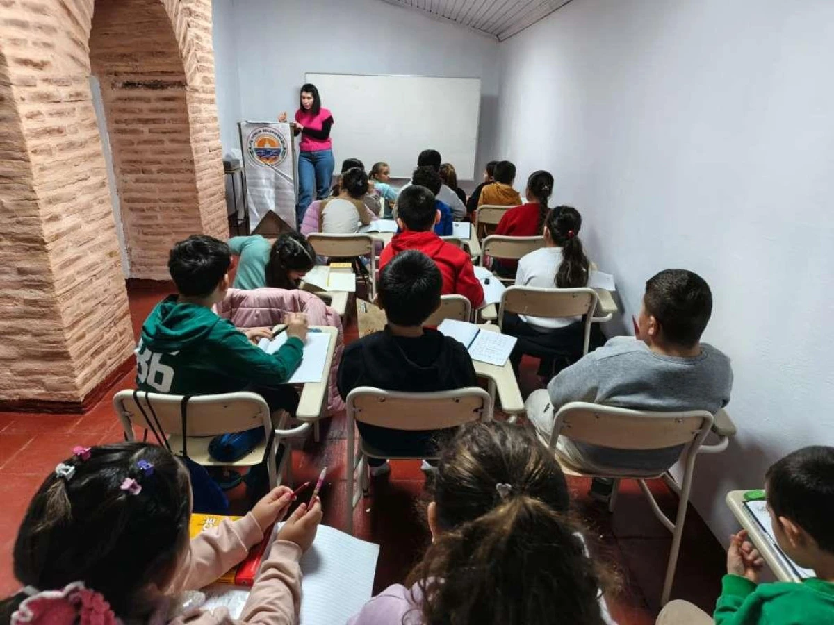 Kadın ve &Ccedil;ocuk Dayanışma Merkezi&rsquo;nde İngilizce Derslerine Yoğun İlgi