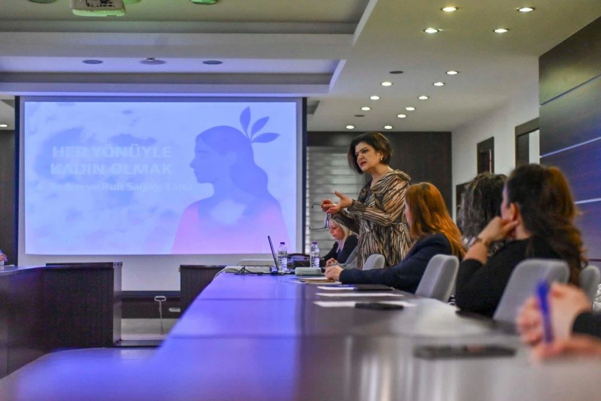 Muratpaşa Belediyesi&rsquo;nden Kadın Personellere Hak Eğitimi