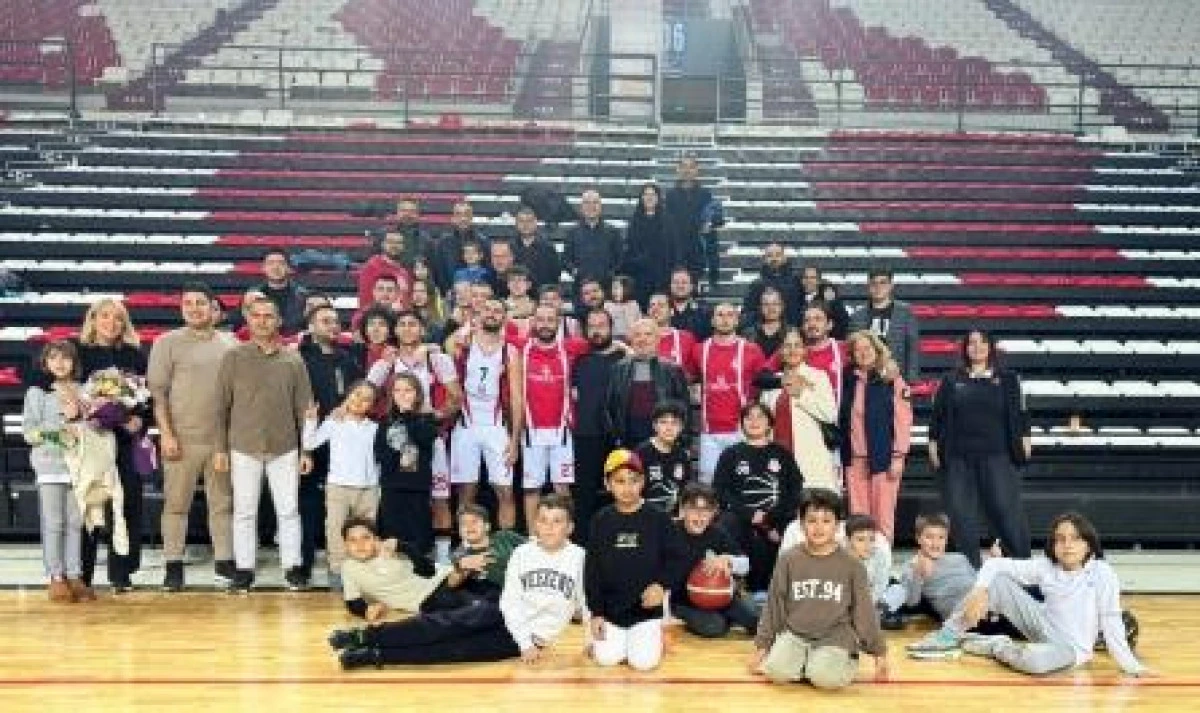 Muratpaşa Belediyespor namağlup B&ouml;lgesel Lig&rsquo;de