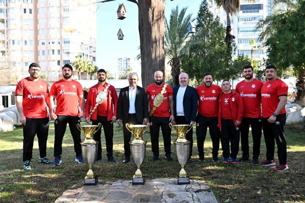 Muratpaşa Spor Kulübü'nde görev dağılımı yapıldı