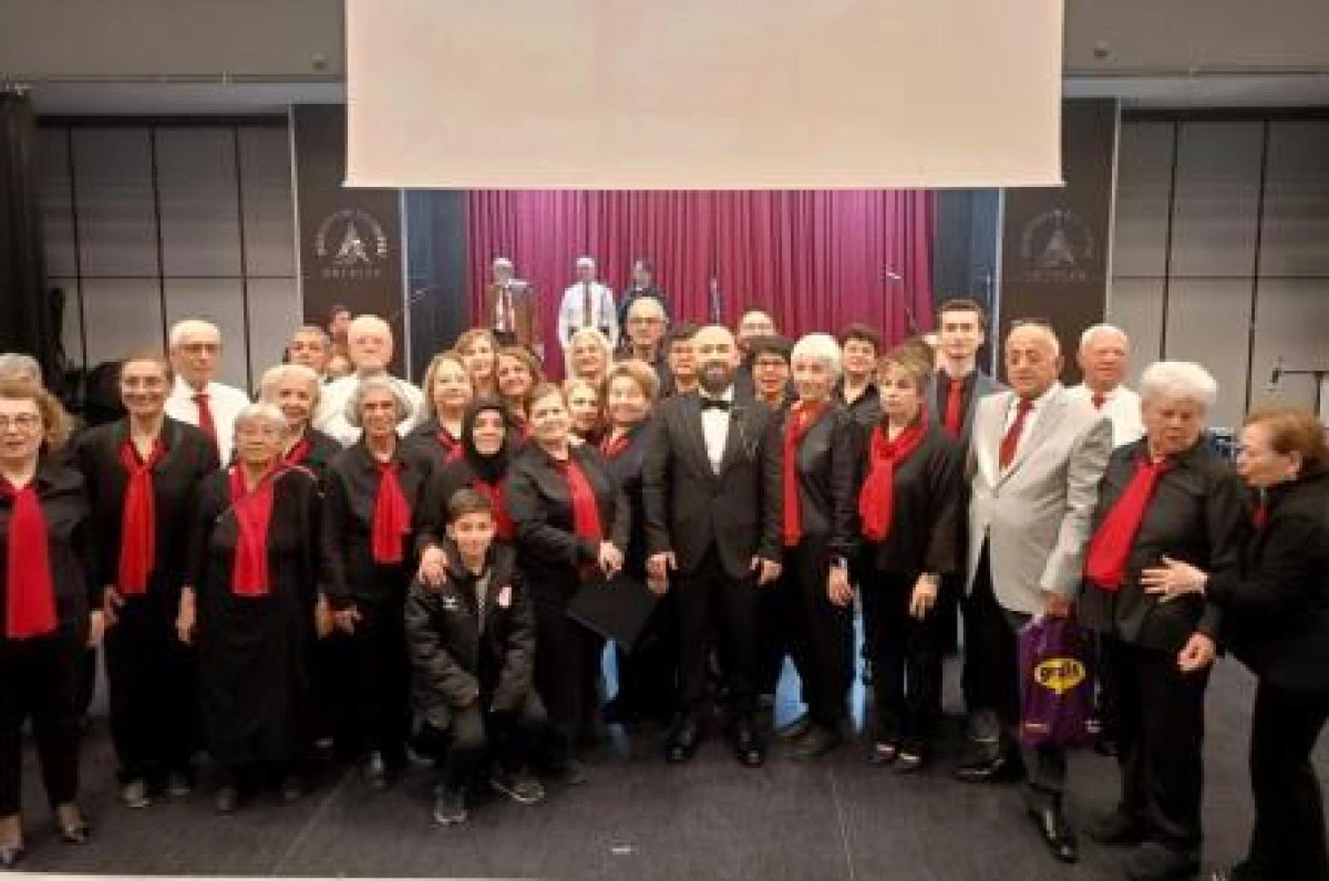 Muratpaşa Yaşlı Evleri&rsquo;nden Anadolu Ezgileri Konseri