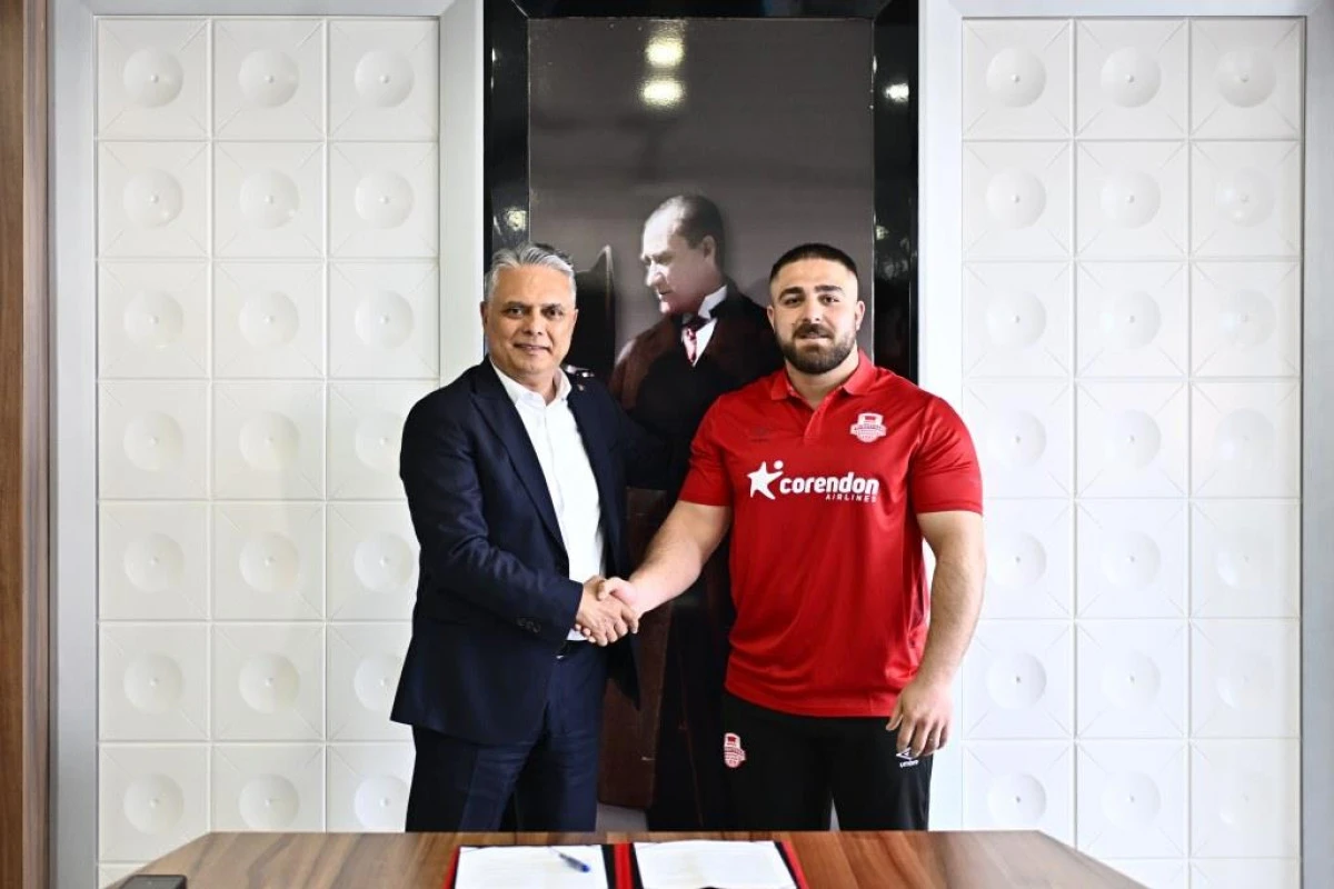 Muratpaşa&rsquo;ya Taze Kan: Osman Kan ile İmza