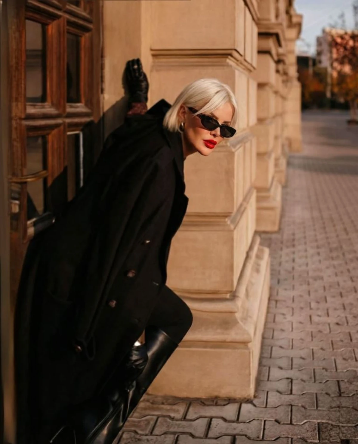 &Ouml;m&uuml;r Gedik&rsquo;ten Ezber Bozan &Ccedil;ıkış: &ldquo;Yumurta Bile Se&ccedil;iciyken İnsanlardaki Bu Arıza Aşk Merakı Ne?&rdquo;