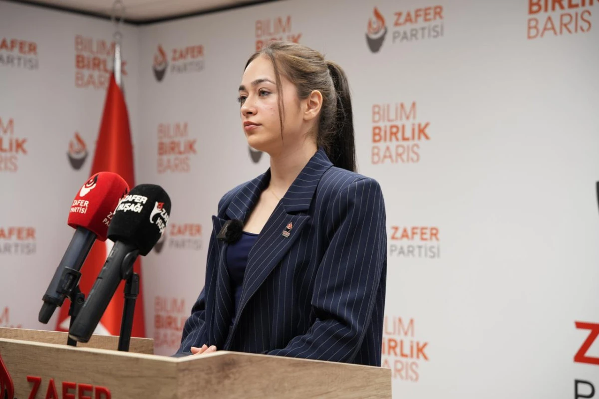 Sıla Akbaba&rsquo;dan İktidara "Adalet" ve "G&uuml;ndem" Tepkisi: "Adalet Devletin Temeli mi, İktidarın G&uuml;vencesi mi?"