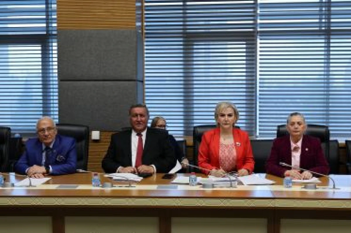 TBMM&rsquo;de Tansiyon Y&uuml;kseldi: &ldquo;Bu Kanunla Merhameti Yok Ediyoruz!&rdquo;