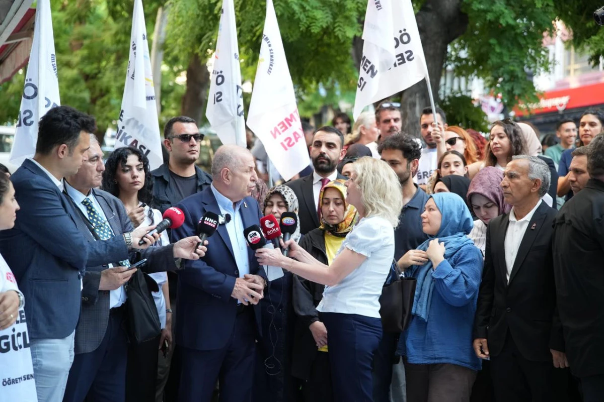 &Uuml;mit &Ouml;zdağ&rsquo;dan A&ccedil;lık Grevindeki &Ouml;zel Sekt&ouml;r &Ouml;ğretmenlerine Destek: "Bu Cumhuriyet &Ouml;ğretmenlerin Omuzlarında Y&uuml;kseldi"