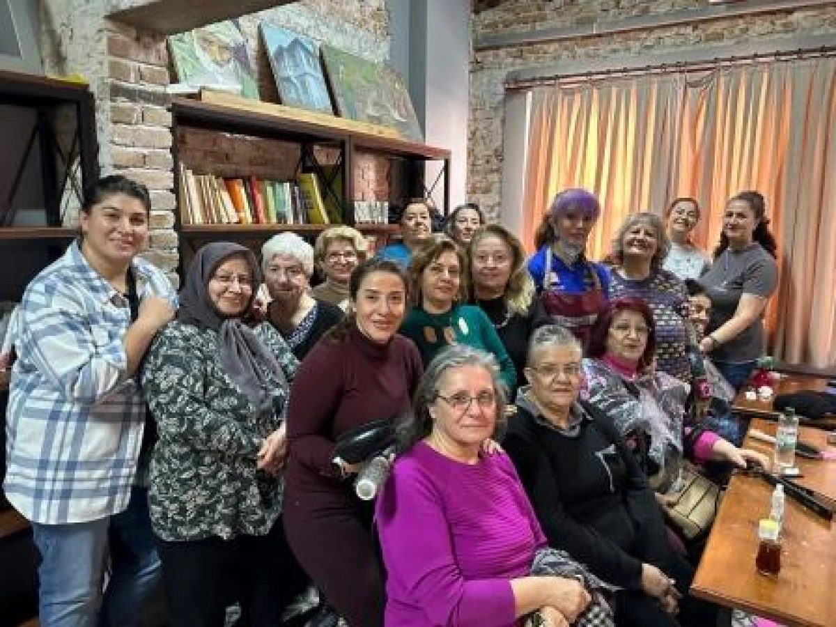 Yaşlı Evleri&rsquo;nde kişisel bakım uygulaması