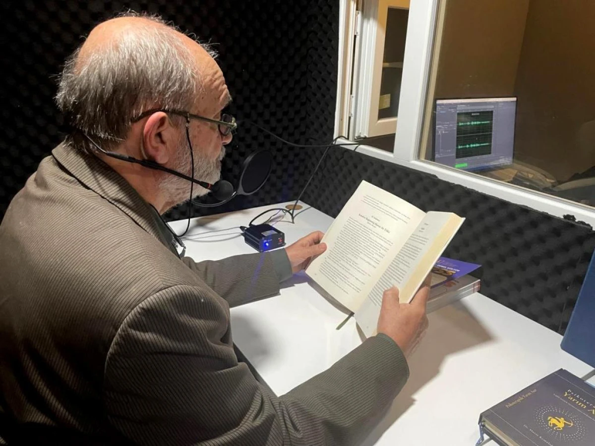 Yazar ve şairler gönüllü okuyucu oldu