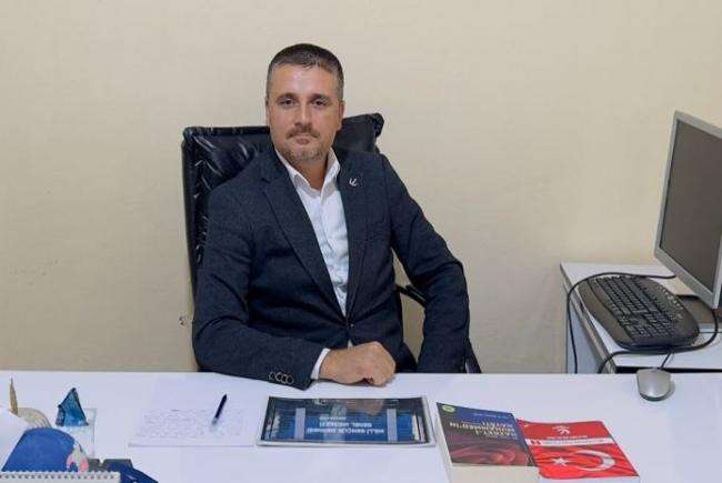 YRP IĞDIR İL BAŞKANI AKKUŞ: “GENÇLERİMİZ BÜYÜK ZORLUKLARLA KARŞI KARŞIYA”