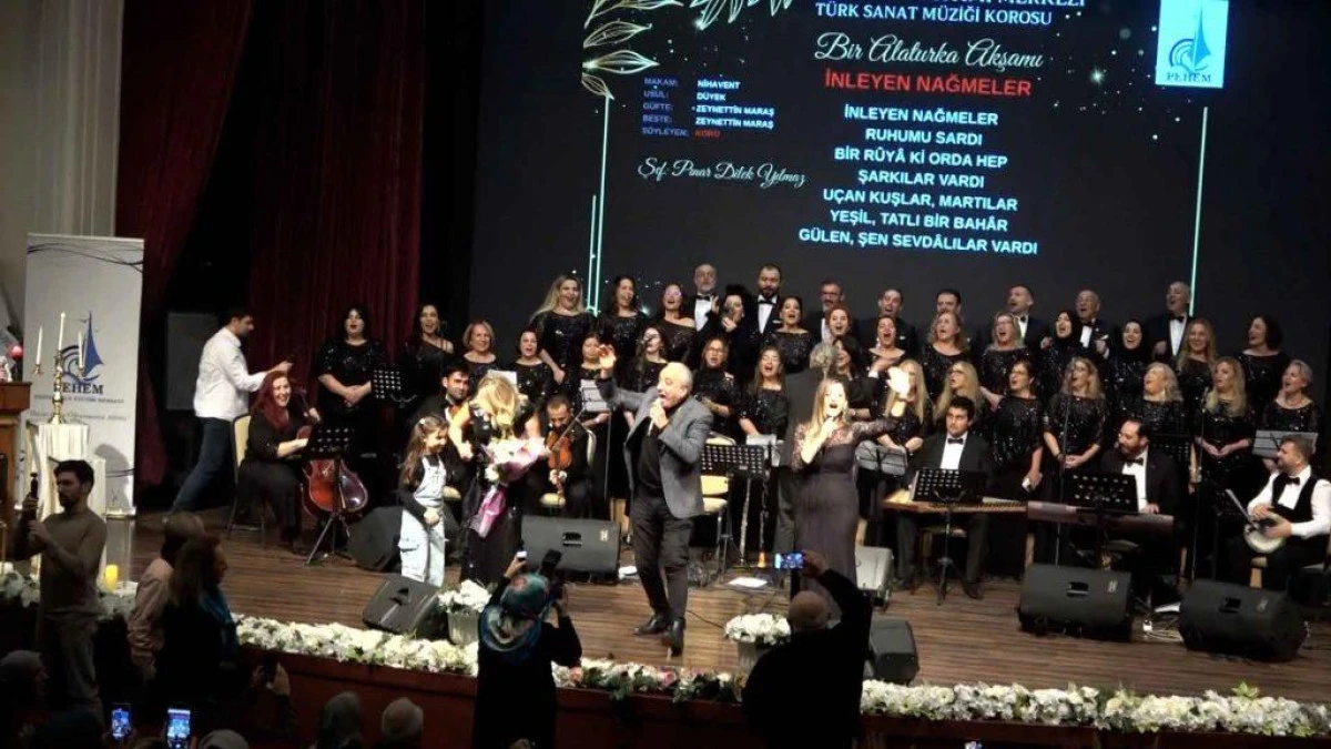 Z&uuml;lfikar Ağa&rsquo;dan Muhteşem Sahne Performansı..